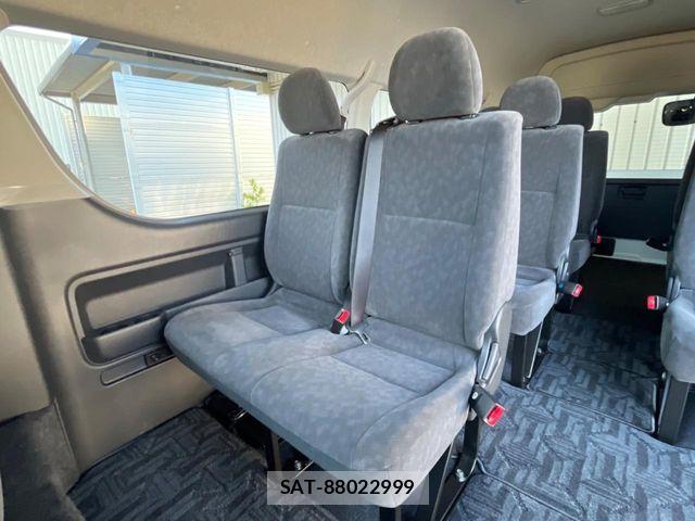 Toyota HIACE WAGON 2025-12 7272001-7