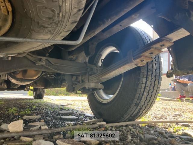 Toyota HIACE WAGON 2019-03 7327419-10
