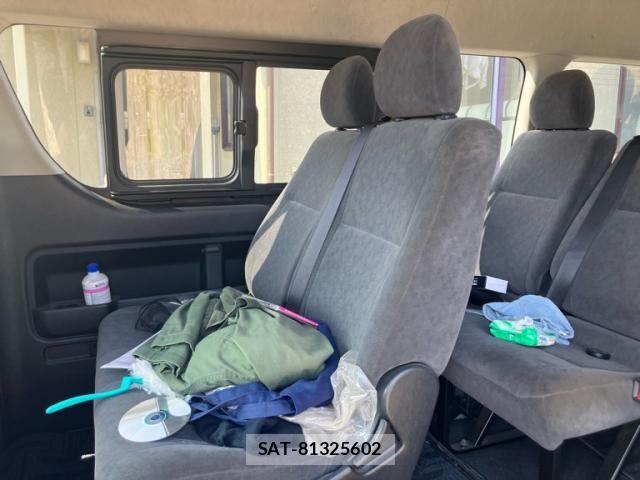 Toyota HIACE WAGON 2019-03 7327419-13