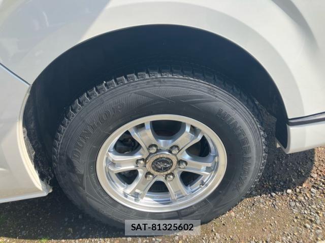 Toyota HIACE WAGON 2019-03 7327419-4