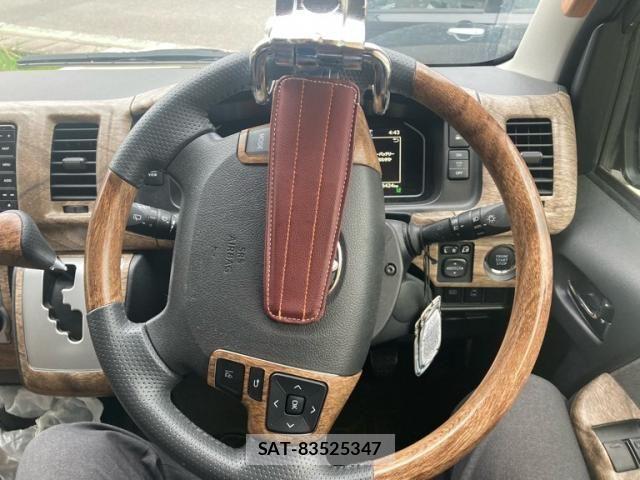 Toyota HIACE WAGON 2022-02 7327413-12