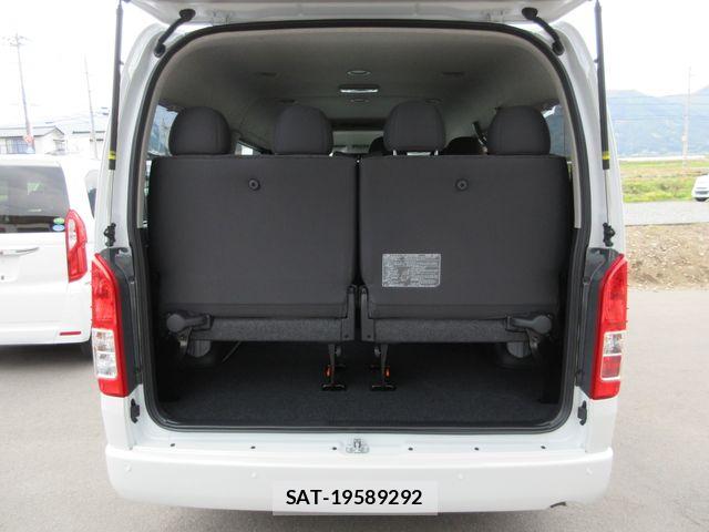 Toyota HIACE WAGON 2026-04 7327416-24
