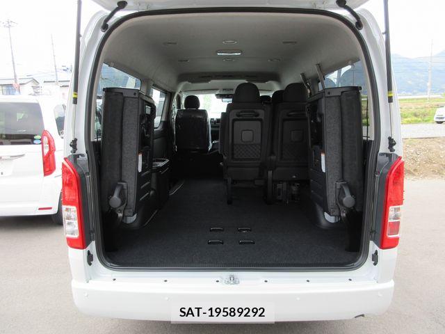 Toyota HIACE WAGON 2026-04 7327416-25