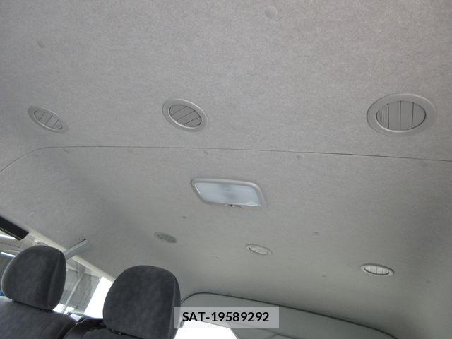 Toyota HIACE WAGON 2026-04 7327416-28