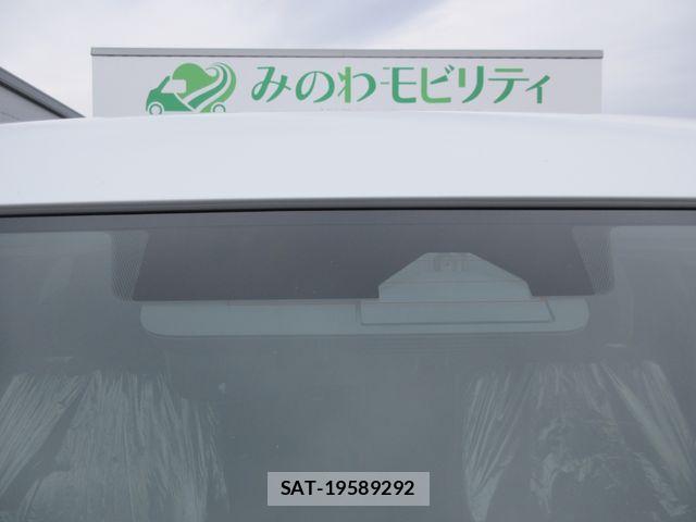 Toyota HIACE WAGON 2026-04 7327416-29