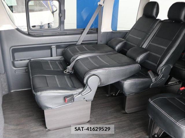 Toyota HIACE WAGON 2022-01 7327406-9