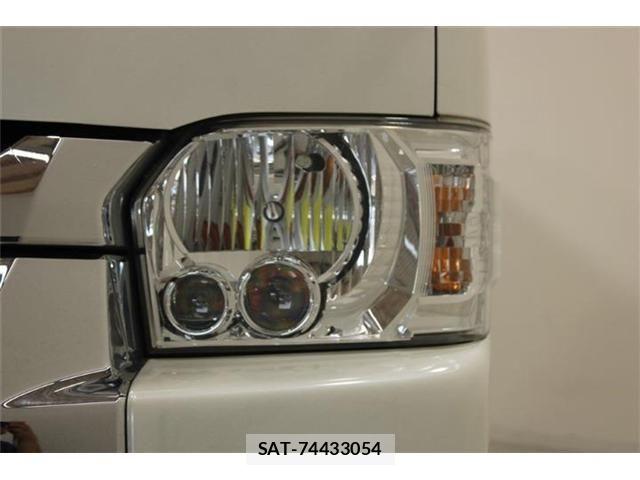 Toyota HIACE WAGON 2023-02 7327418-14