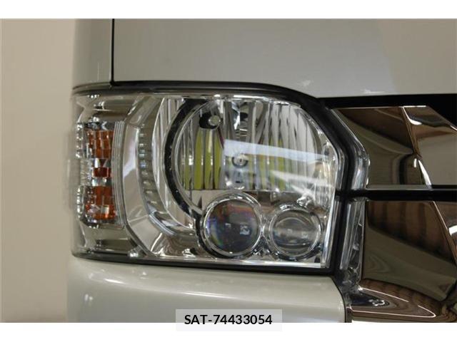 Toyota HIACE WAGON 2023-02 7327418-16