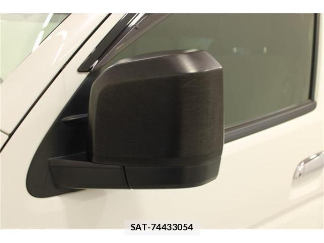 Toyota HIACE WAGON 2023-02 7327418-19