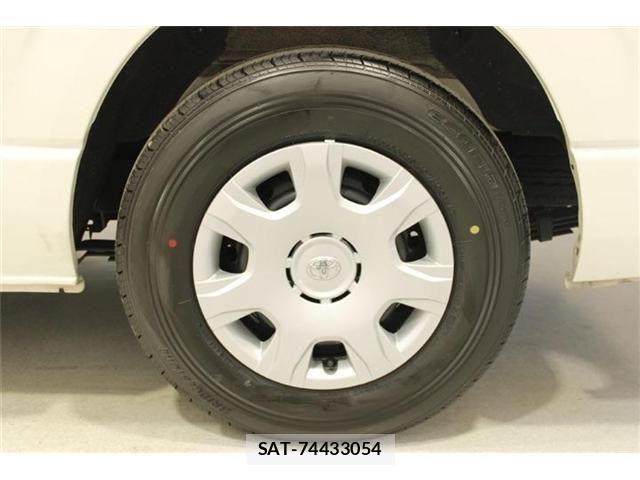 Toyota HIACE WAGON 2023-02 7327418-23