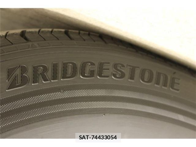 Toyota HIACE WAGON 2023-02 7327418-25