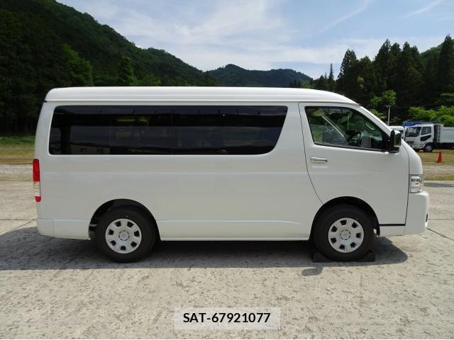 Toyota HIACE WAGON 2025-11 7358031-10