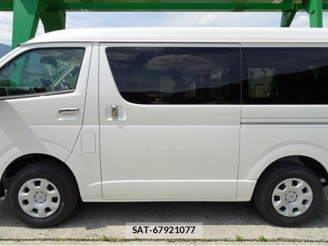 Toyota HIACE WAGON 2025-11 7358031-12