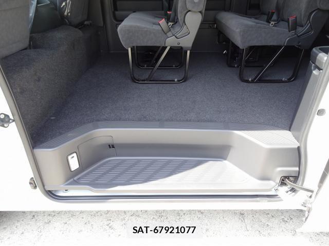 Toyota HIACE WAGON 2025-11 7358031-15