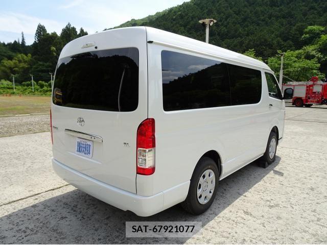 Toyota HIACE WAGON 2025-11 7358031-3