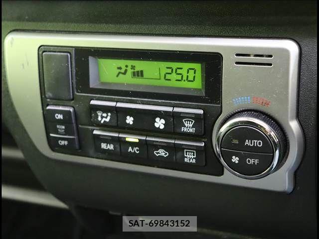 Toyota HIACE WAGON 2016-08 7358035-10