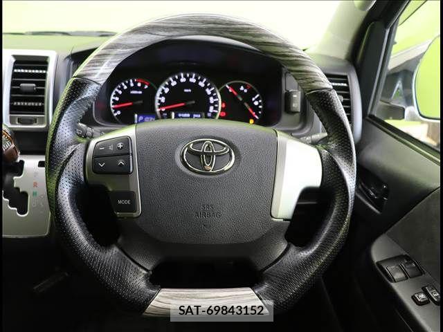 Toyota HIACE WAGON 2016-08 7358035-11