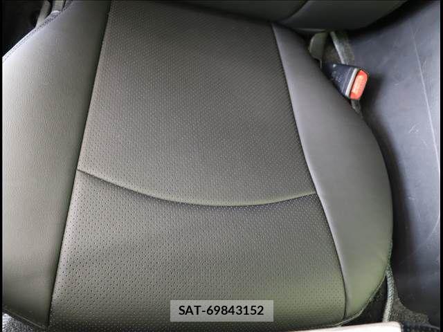 Toyota HIACE WAGON 2016-08 7358035-18