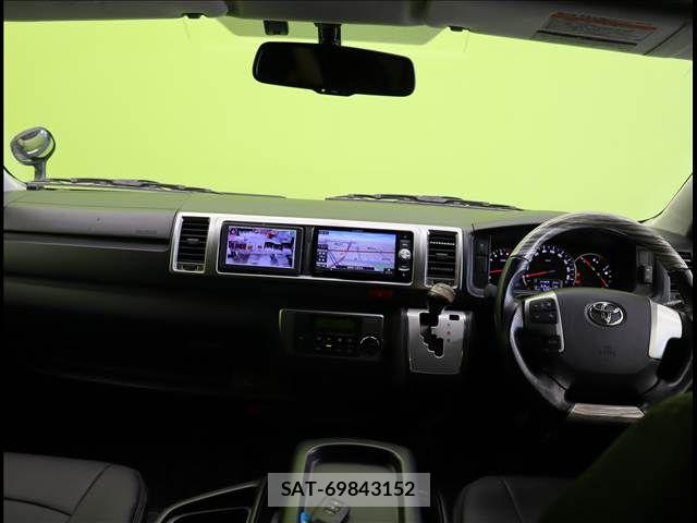 Toyota HIACE WAGON 2016-08 7358035-1