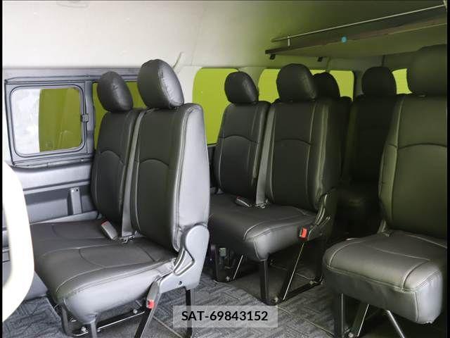Toyota HIACE WAGON 2016-08 7358035-23
