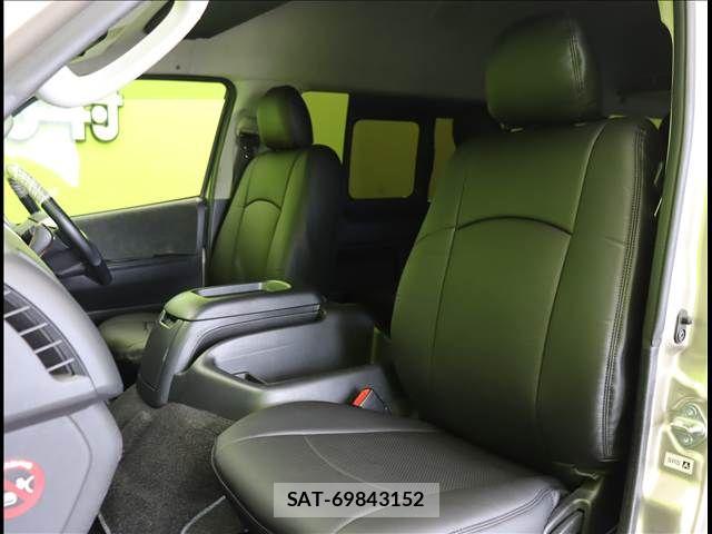 Toyota HIACE WAGON 2016-08 7358035-25