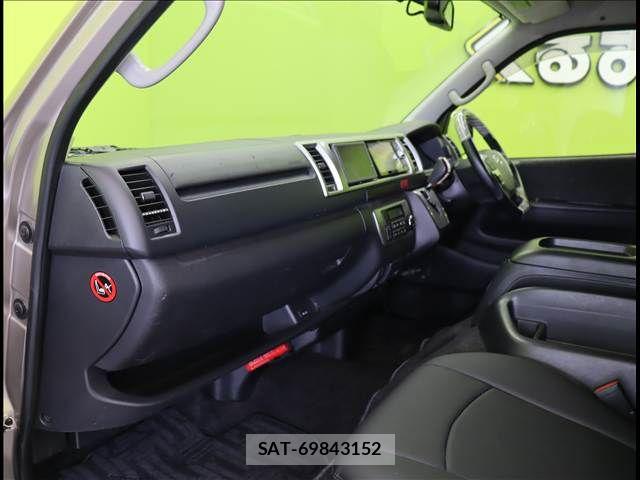 Toyota HIACE WAGON 2016-08 7358035-27