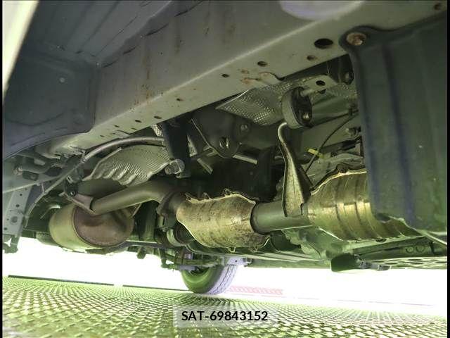 Toyota HIACE WAGON 2016-08 7358035-29
