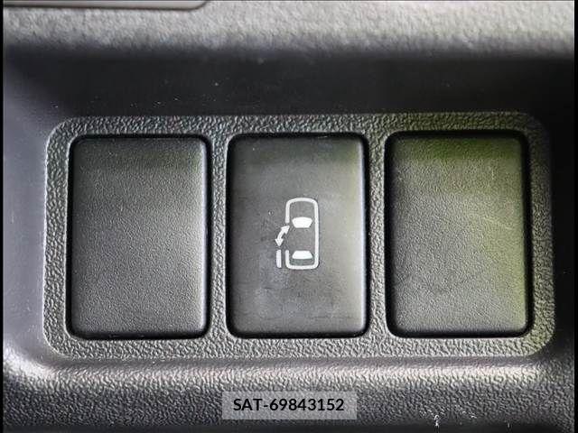 Toyota HIACE WAGON 2016-08 7358035-6