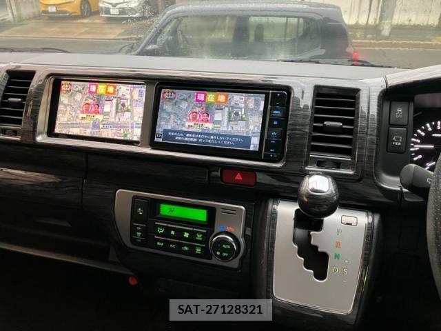 Toyota HIACE WAGON 2021-02 7358034-17