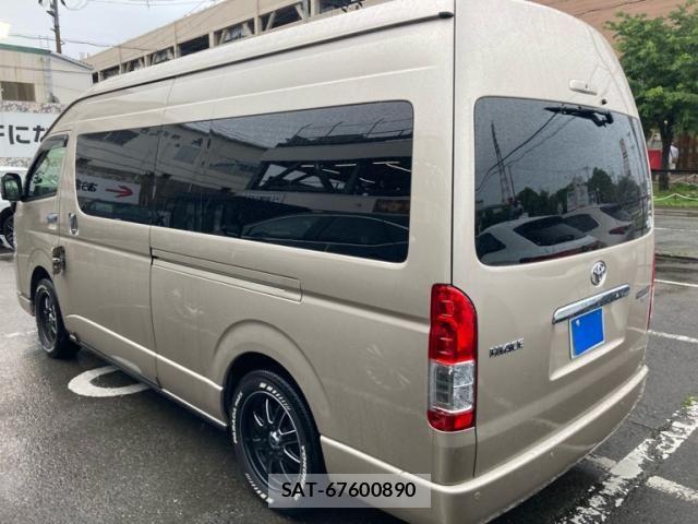 Toyota HIACE WAGON 2022-08 7358029-5