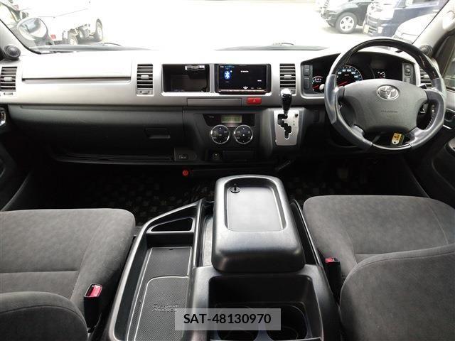 Toyota HIACE WAGON 2013-04 7392332-1