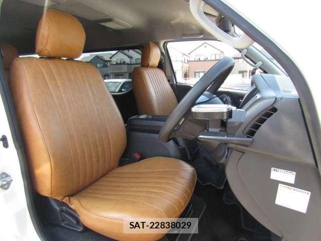 Toyota HIACE WAGON 2024-05 7454701-9