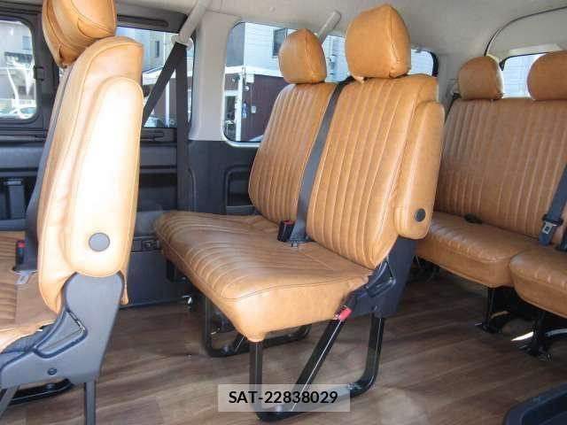 Toyota HIACE WAGON 2024-05 7454701-10