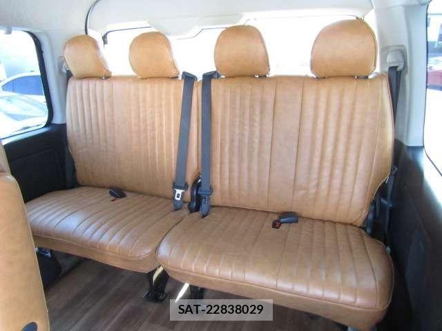 Toyota HIACE WAGON 2024-05 7454701-11