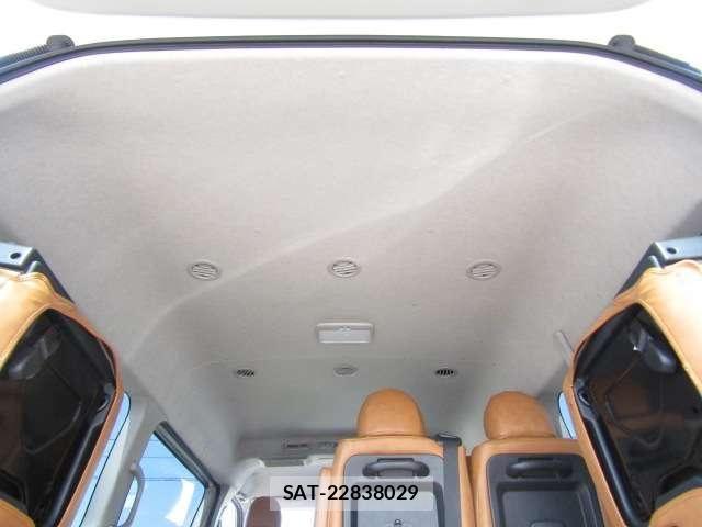 Toyota HIACE WAGON 2024-05 7454701-13