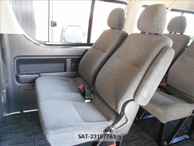 Toyota HIACE WAGON 2010-12 7454706-9