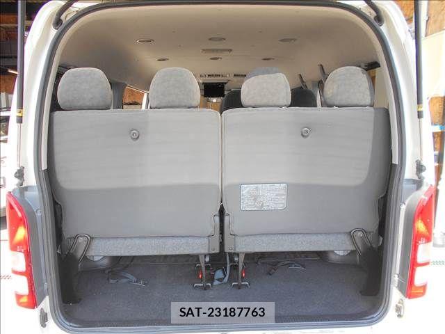 Toyota HIACE WAGON 2010-12 7454706-12