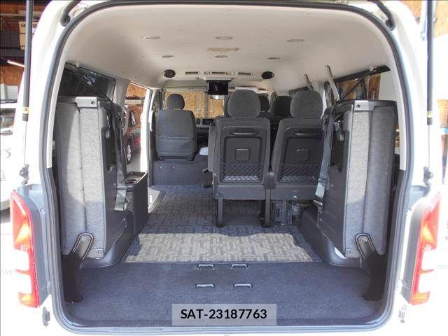 Toyota HIACE WAGON 2010-12 7454706-13