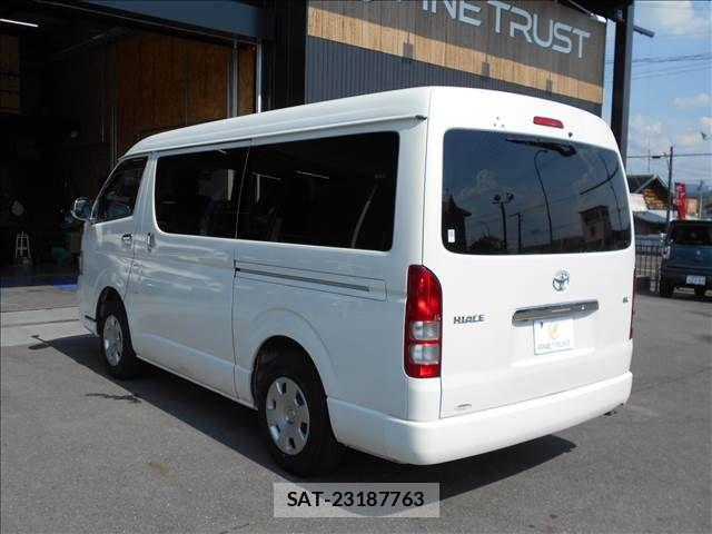 Toyota HIACE WAGON 2010-12 7454706-23