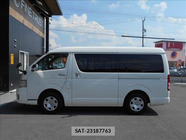Toyota HIACE WAGON 2010-12 7454706-24