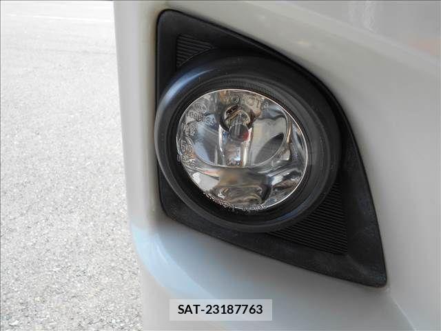 Toyota HIACE WAGON 2010-12 7454706-28