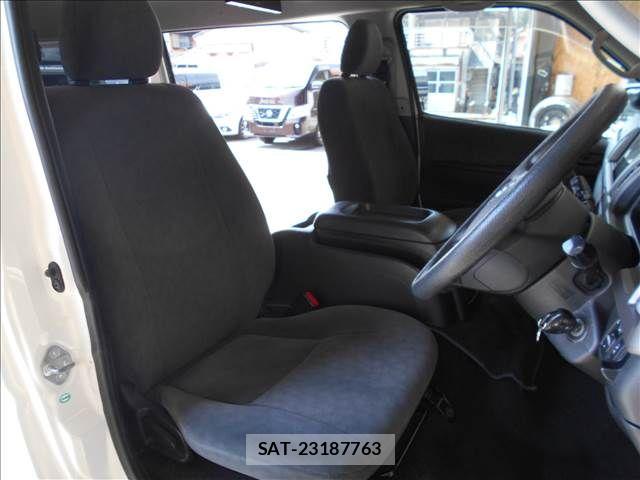 Toyota HIACE WAGON 2010-12 7454706-8
