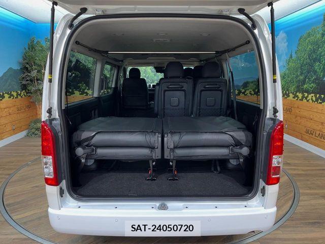 Toyota HIACE WAGON 2023-11 7454699-12
