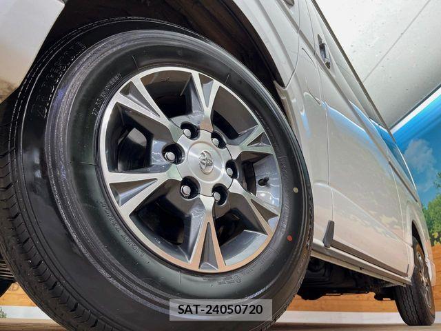 Toyota HIACE WAGON 2023-11 7454699-14