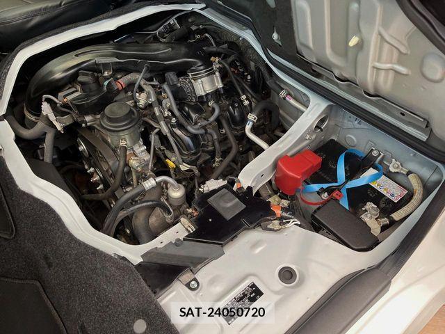Toyota HIACE WAGON 2023-11 7454699-19