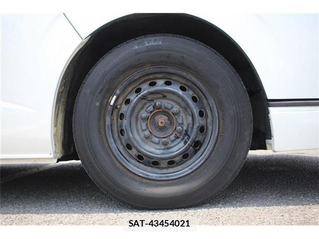 Toyota HIACE WAGON 2015-09 7454704-10