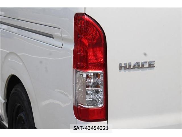 Toyota HIACE WAGON 2015-09 7454704-15