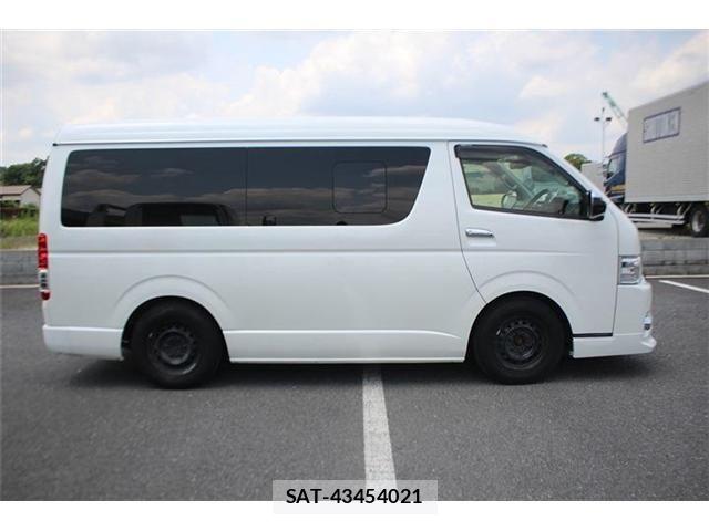 Toyota HIACE WAGON 2015-09 7454704-8
