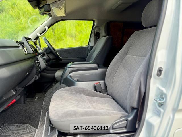 Toyota HIACE WAGON 2026-04 7454700-9