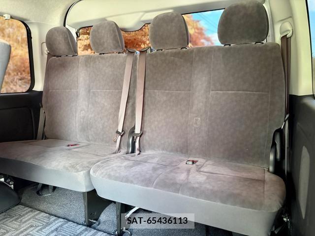 Toyota HIACE WAGON 2026-04 7454700-11